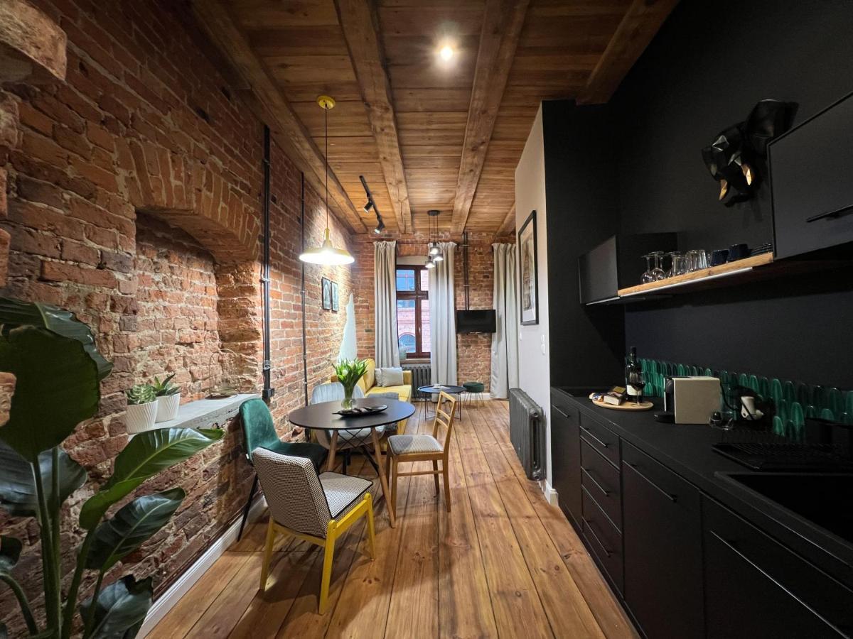 Kajmakowy Z Widokiem Na Stare Miasto. Netflix Apartment